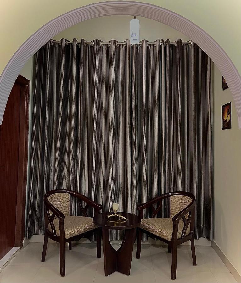 Alibaba's Indiana Tempat Tidur & Sarapan